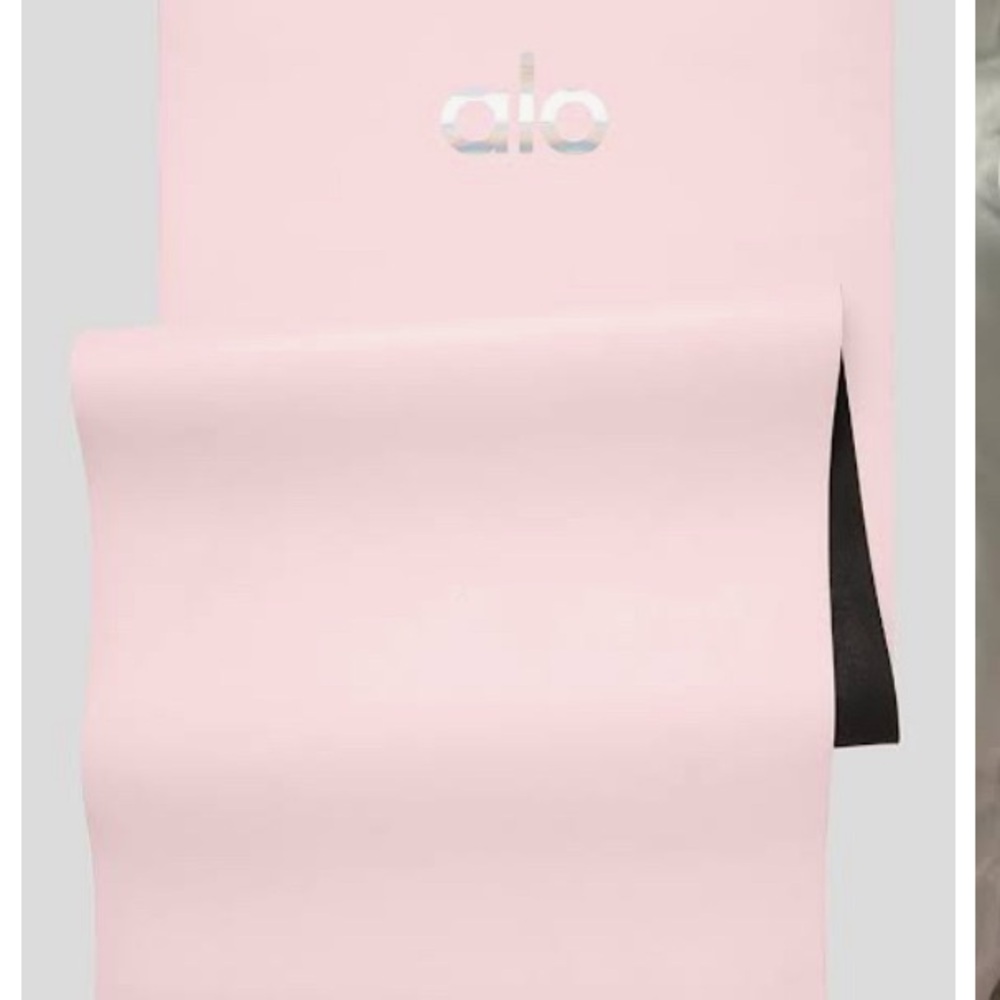 ALO Yoga Pink warrior mat